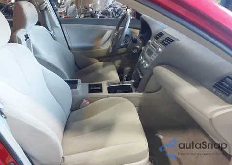 2007 Toyota Camry Le z USA, uszkodzony, nr VIN 4T1BE46K17U137098